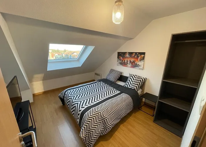 Belfort: Appartement spacieux avec parking gratuit